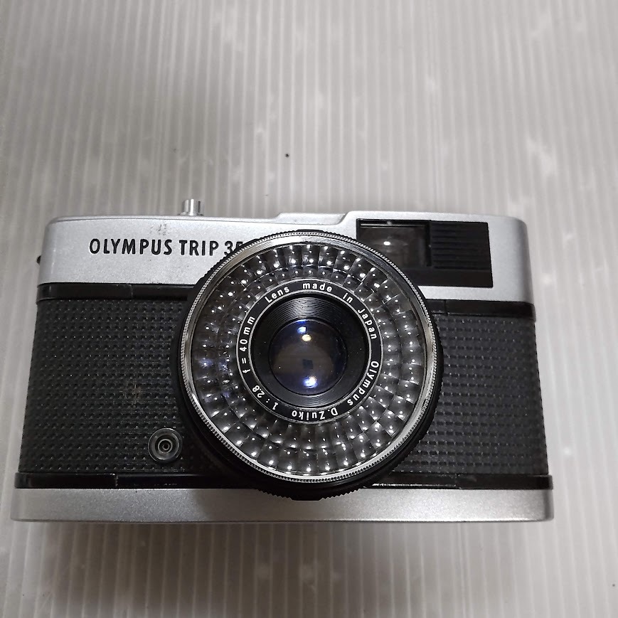 ●[ジャンク品] オリンパス Olympus Trip 35 フィルムカメラ 474947