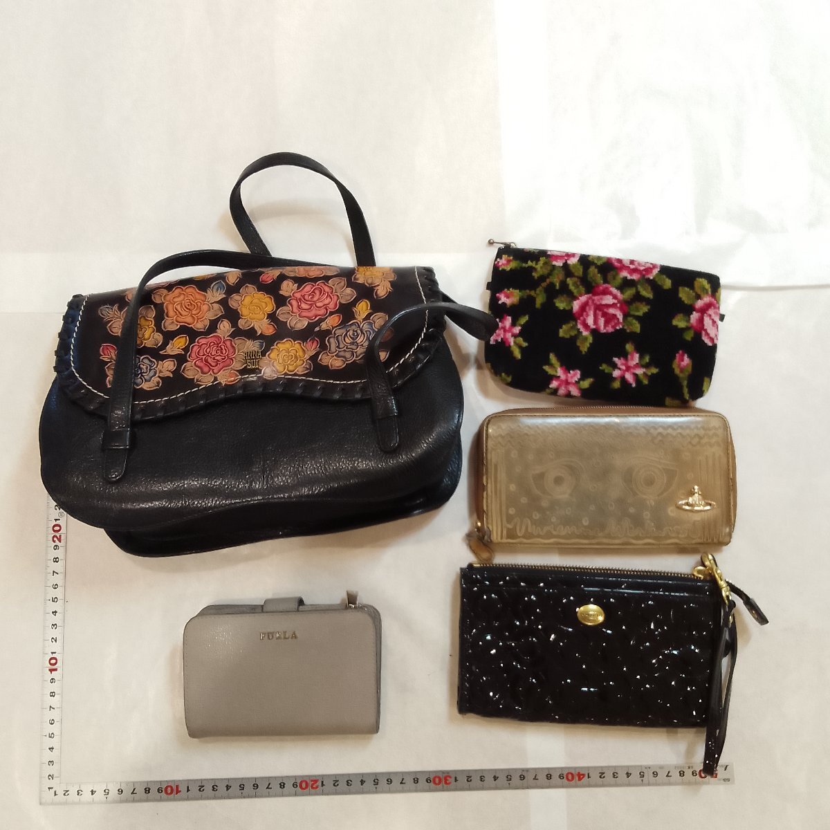 5点以上落札で送料無料！ ANNA SUI FURLA 他 バッグ＆財布 まとめ売り 3908584
