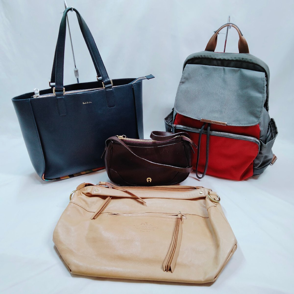 5点以上落札で送料無料！ バッグ4点豪華セット Paul Smith/TUMI/Dakota/AIGNER 3908271
