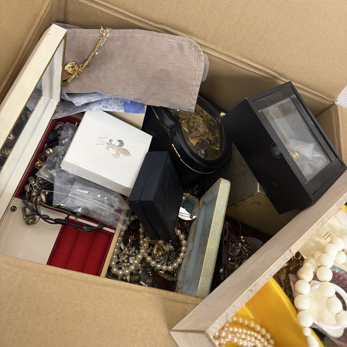 ♪C4200 アクセサリー まとめ売り 大量 ネックレス イヤリング 指輪 ブローチ 約10kg イミテーション パール リング ピアス ブレスレット