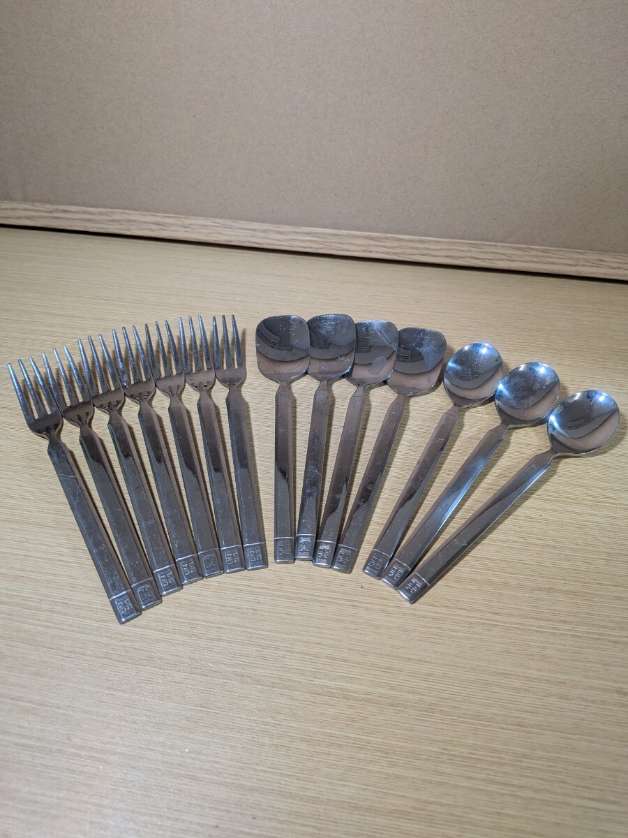 〇A364 カトラリー GIVENCHY フォーク 7 アイススプーン 4 ティースプーン3 ステンレス18-8 ジバンシー カトラリーまとめ