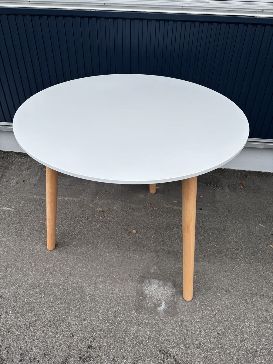 Z家C881 ラウンドテーブル ISSEIKI イームズ RE: 80 組み立てのみ 未使用 丸 ホワイト カフェ 白 木製 ブランド家具 3本足 長野県長野市