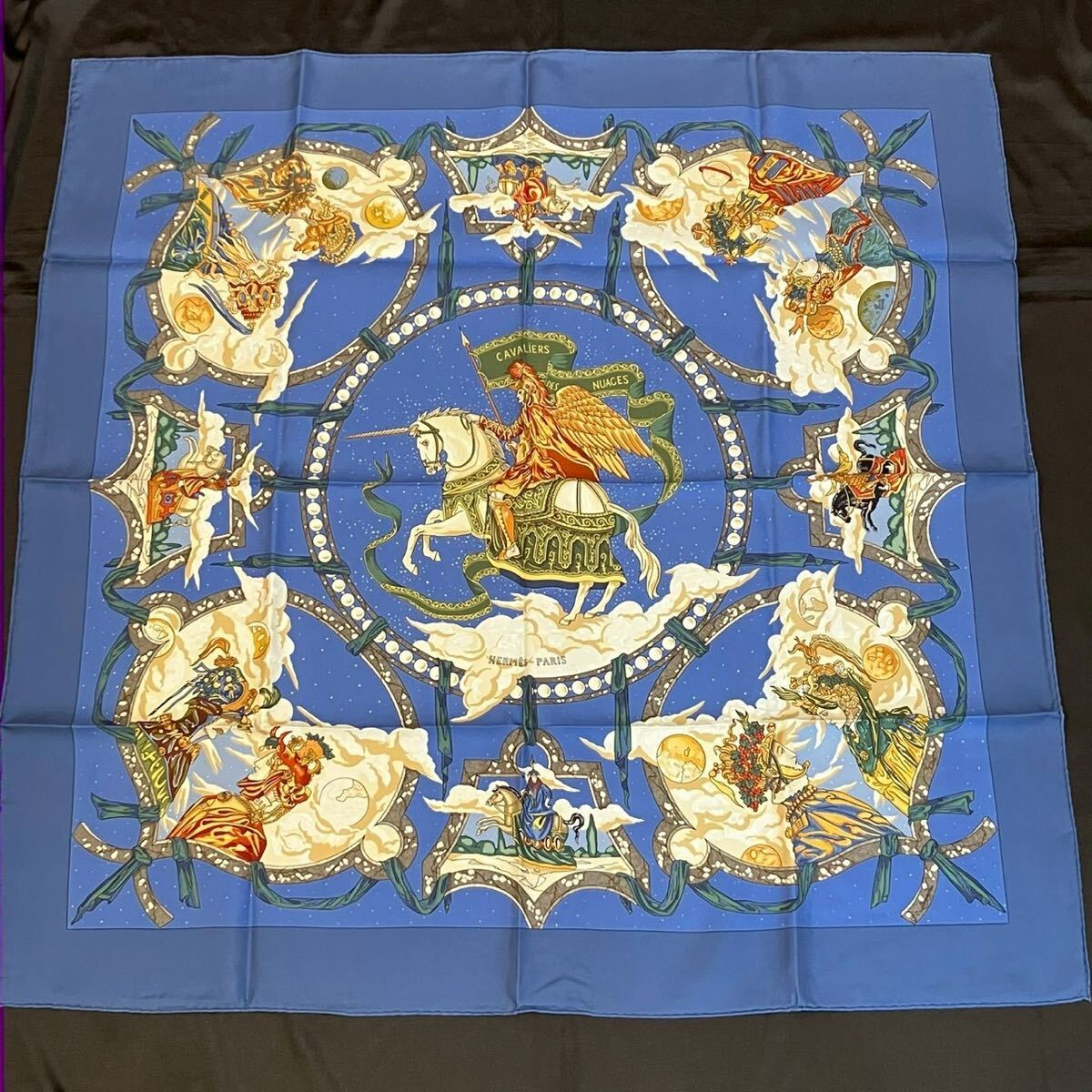 大島2414 HERMES エルメス スカーフ カレ90 雲の騎士 シルク