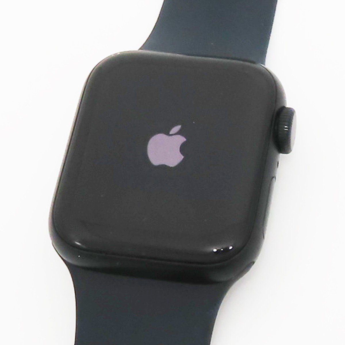 ◇Apple Watch SE 第2世代 40mm GPS ミッドナイトアルミニウムケース/ミッドナイトスポーツバンド MR9Y3J/A アップルウォッチ