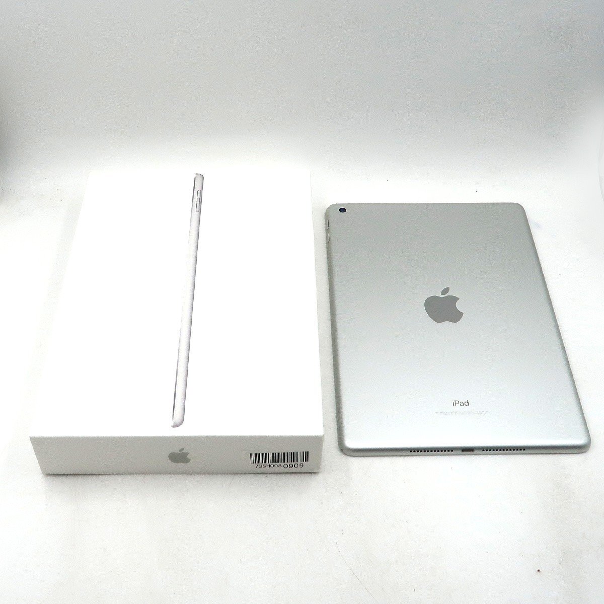 ◇【Apple アップル】iPad 第5世代 Wi-Fi 32GB MP2G2J/A タブレット シルバー