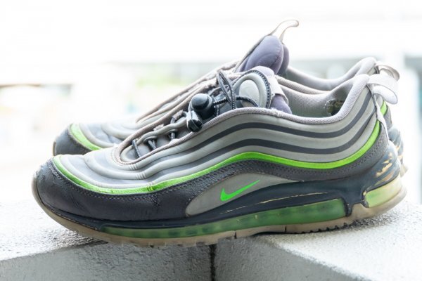 【入荷・中古レア・送料込み】Nike エアマックス97　￥5300