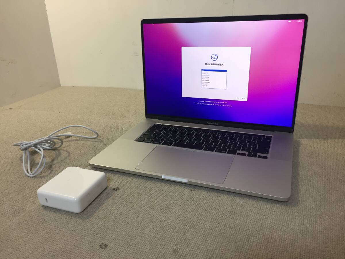 【198】Apple MacBook Pro 16-inch,2019 シルバー Core i9-9980HK 2.4GHz/64GB/SSD1TB/macOS Monterey