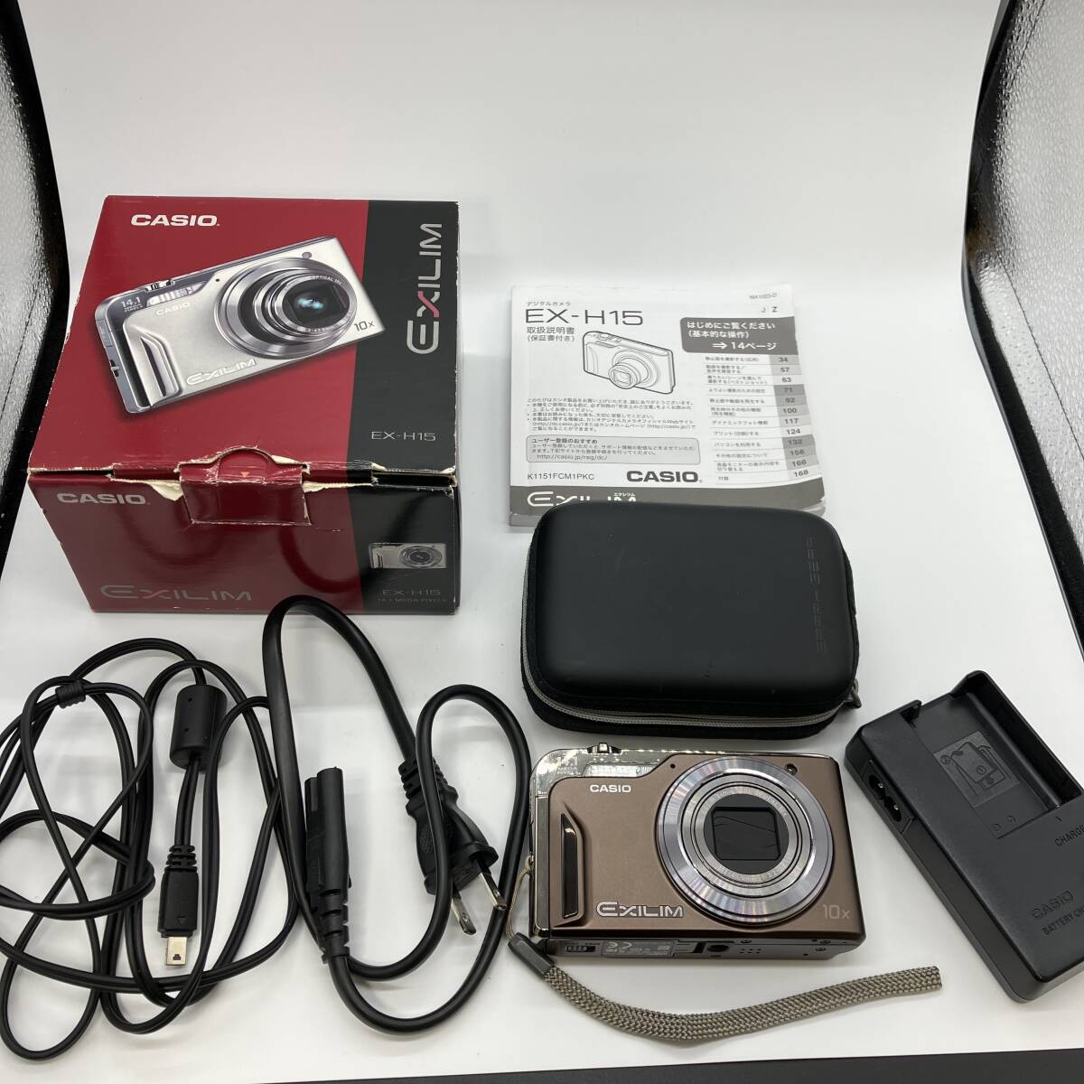 V1612 CASIO カシオ EXILIM EX-H15 取扱説明書・充電器・収納ケース・外箱付 通電・シャッター押下OK