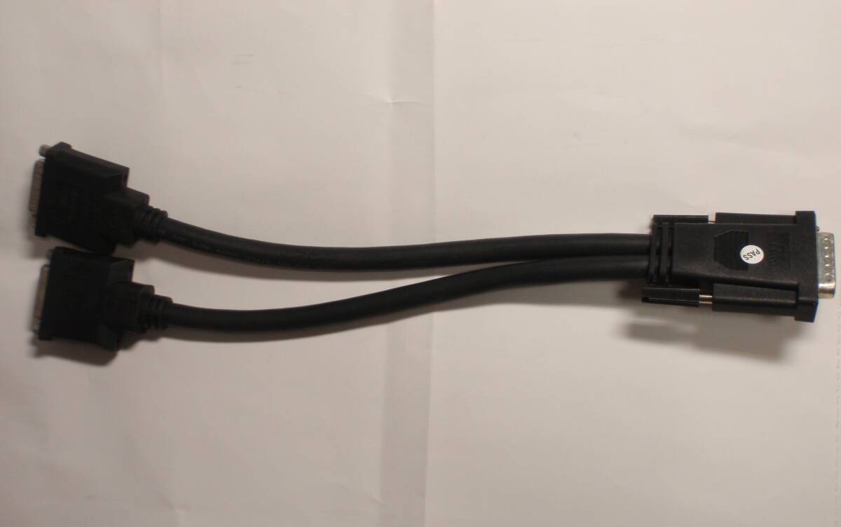 Matroxビデオカード用 LFH60→DVI-I×2変換ケーブル