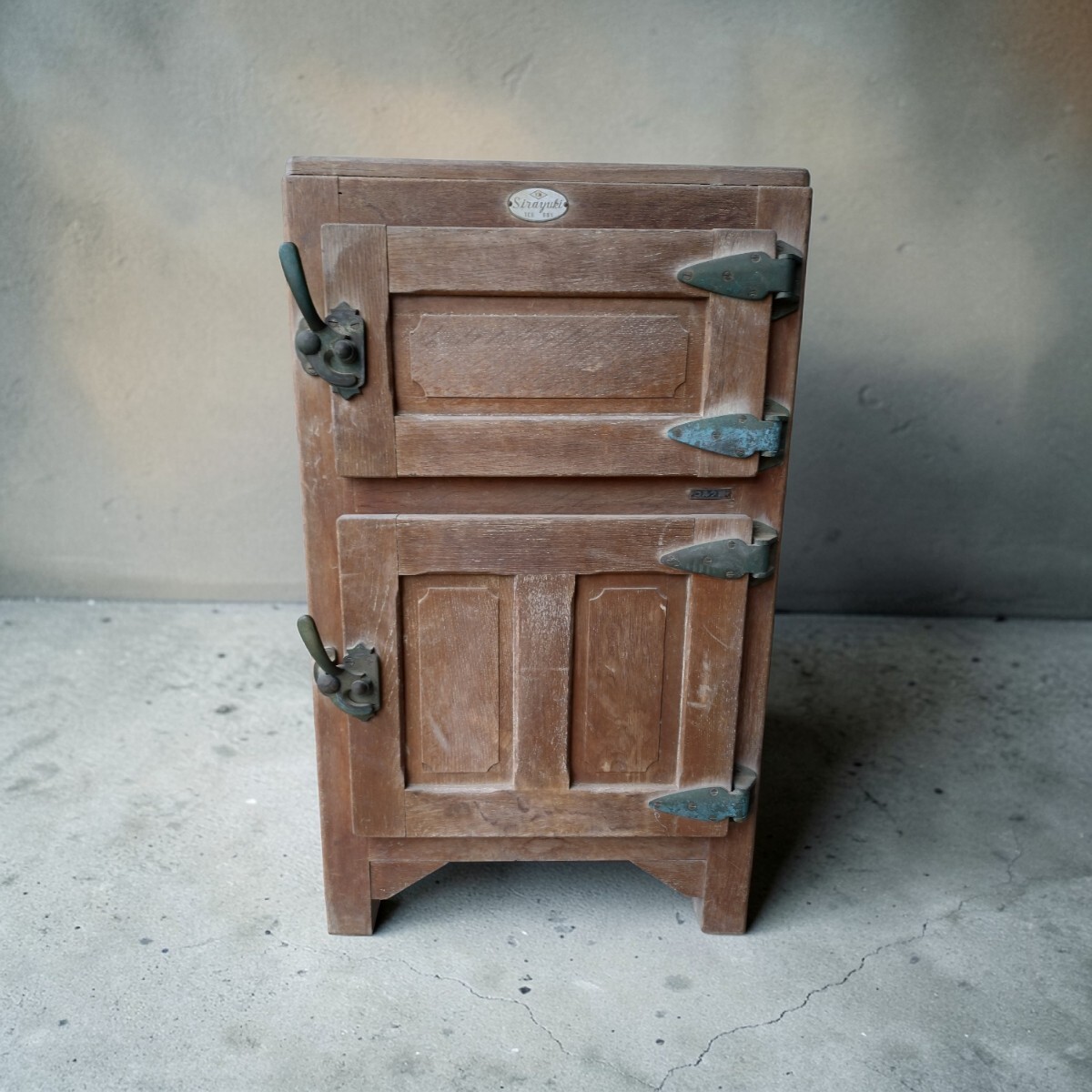 管W798 昭和レトロ 氷冷蔵庫 木製「Sirayuki 白雪 ICE BOX」2ドア 古家具 アンティーク 当時物 直接引き取り可 岡山県玉野市より