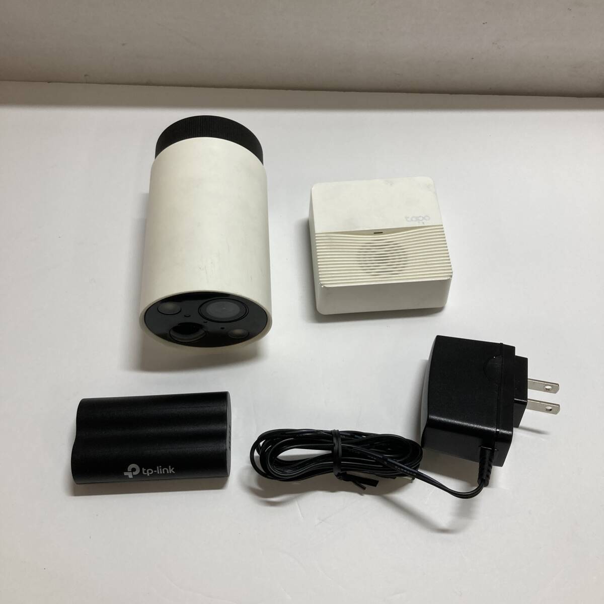 2201898 TP-Link フルワイヤレス ネットワークカメラ 屋外 ペット 防犯 2K QHD 照明 ライト 搭載 カメラｘ1+ハブ1セット Tapo C420S1