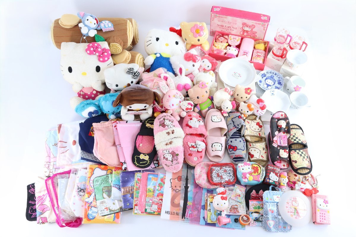 【大量まとめ】サンリオ ハローキティ ご当地キティ 等 ぬいぐるみ/キーホルダー/小物/食器 等 キャラクターグッズ まとめ売り 1016-AM