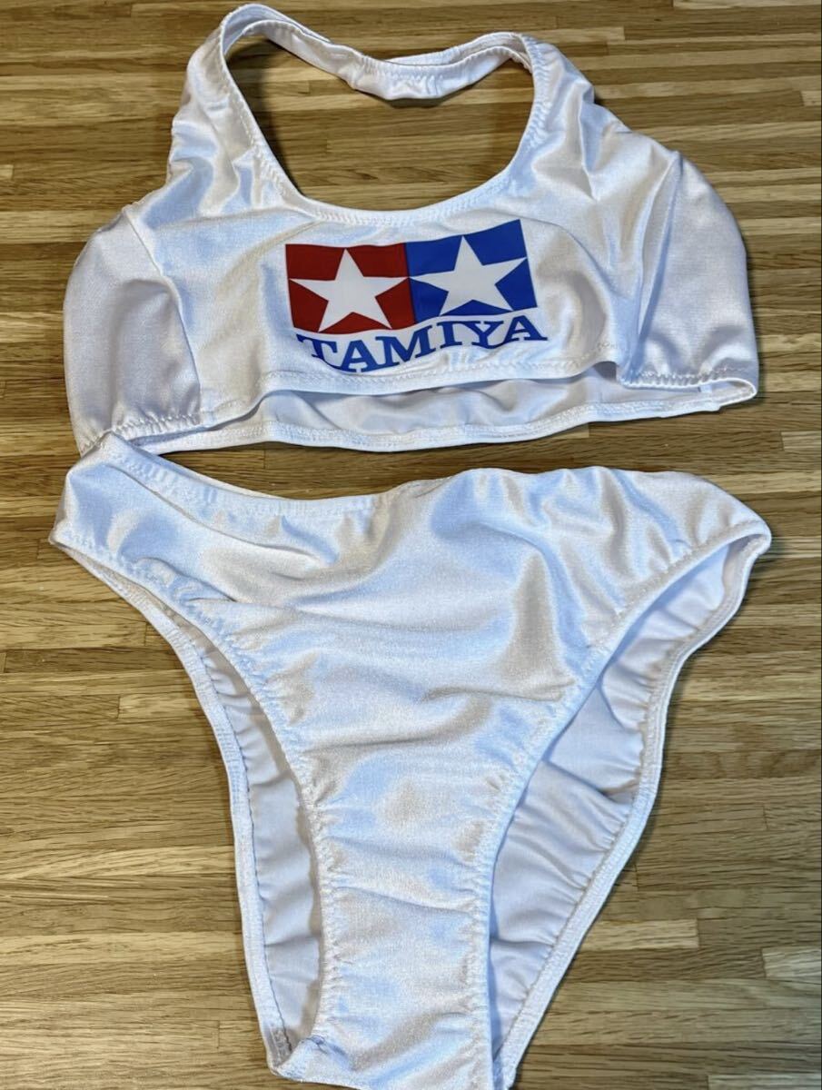 レースクイーン　セパレート　ロゴ入り　コスチューム