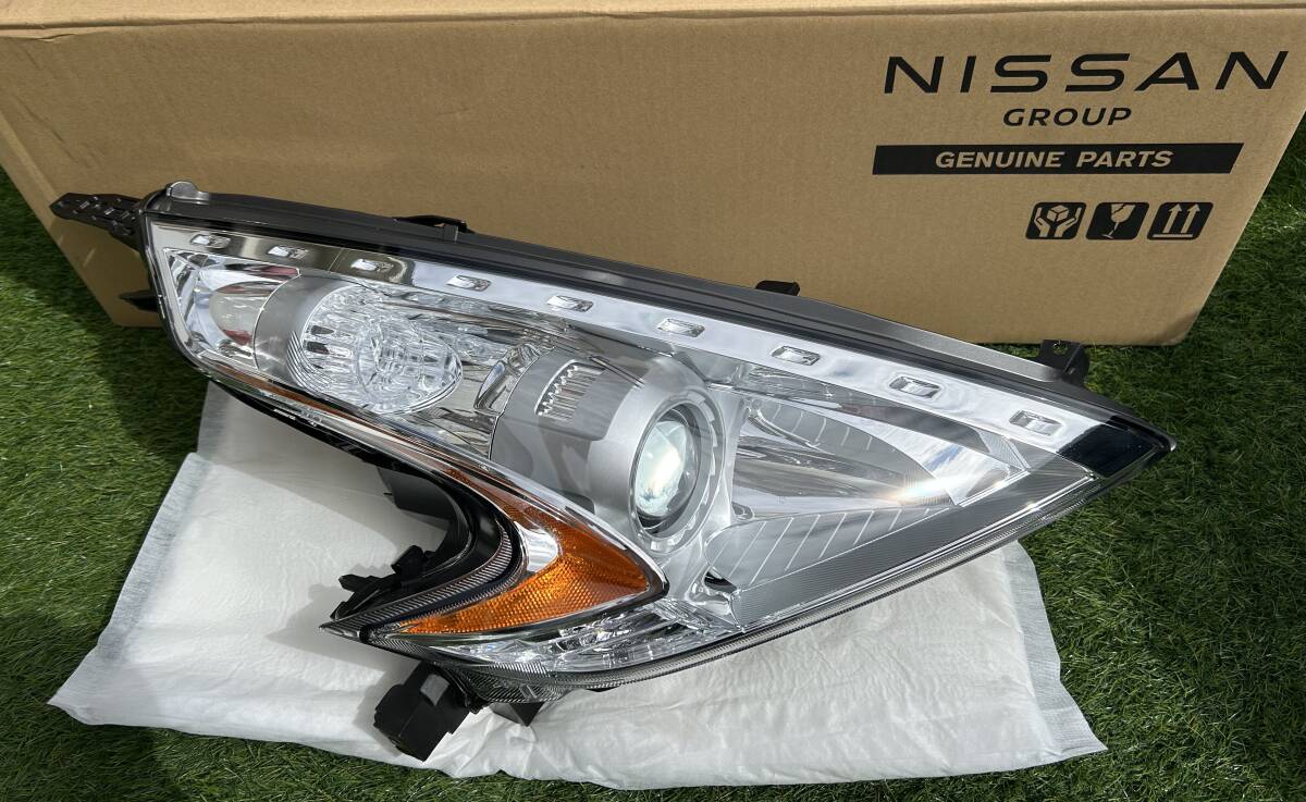 日産☆ニッサン Z34 フェアレディZ 純正 右側 HID ヘッドライト KOITO 100-63055
