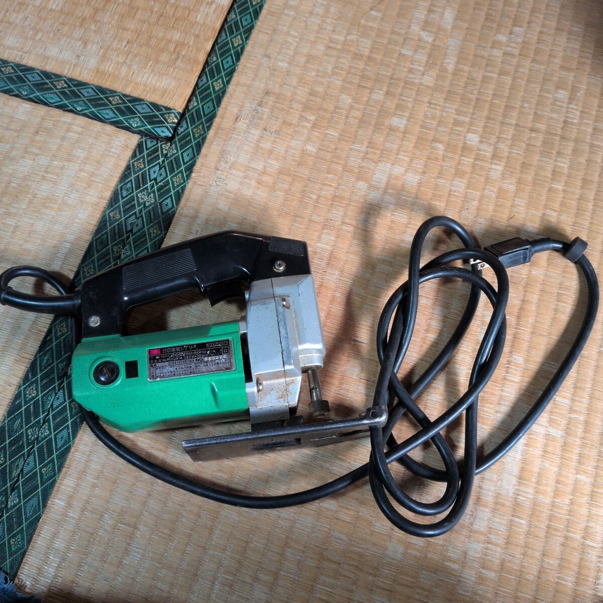 日立 ジグソーJHT60A