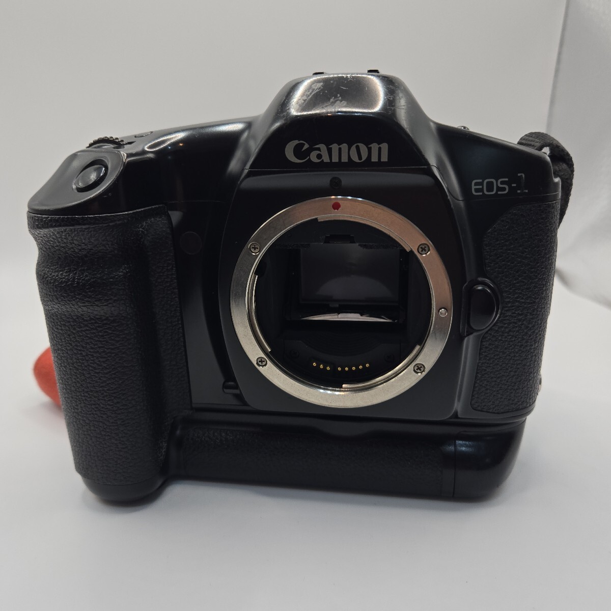 カメラ祭り 1円～ Canon EOS-1 一眼レフ フィルムカメラ ボディ 本体　ストラップ付き 