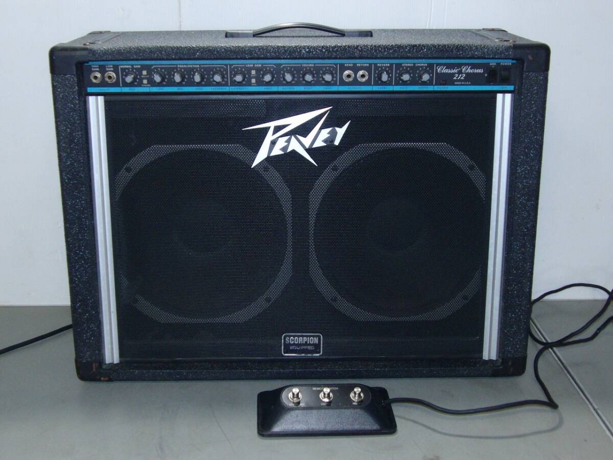 PEAVEY Classic Chorus 212 ギターアンプ ピーヴィー 80W Made in USA リモートスイッチ フットスイッチ付属 難あり　/BU79Yo