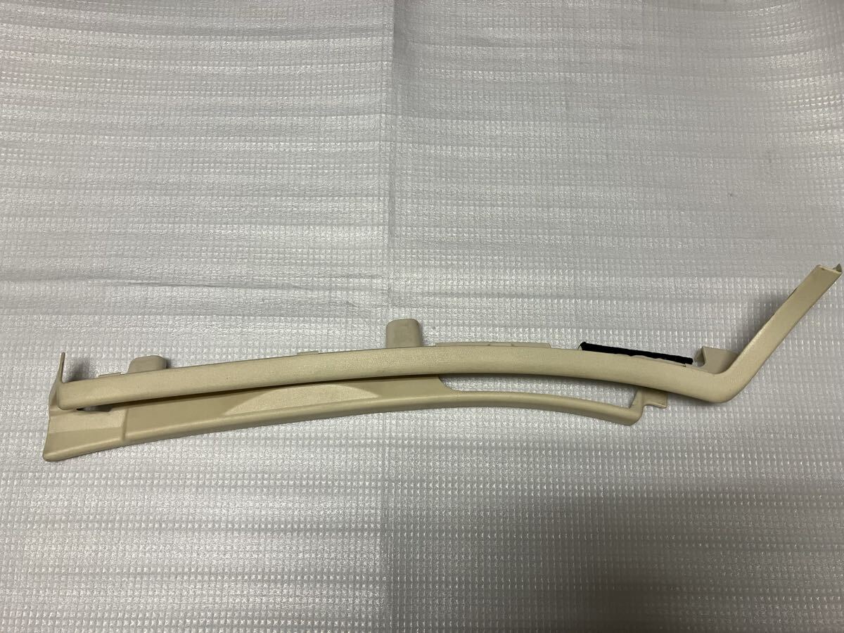 ベンツR170SLK用ルーフインシュレーター右側 サイドモール　ルーフ内張右側サイドステーカバー　希少品