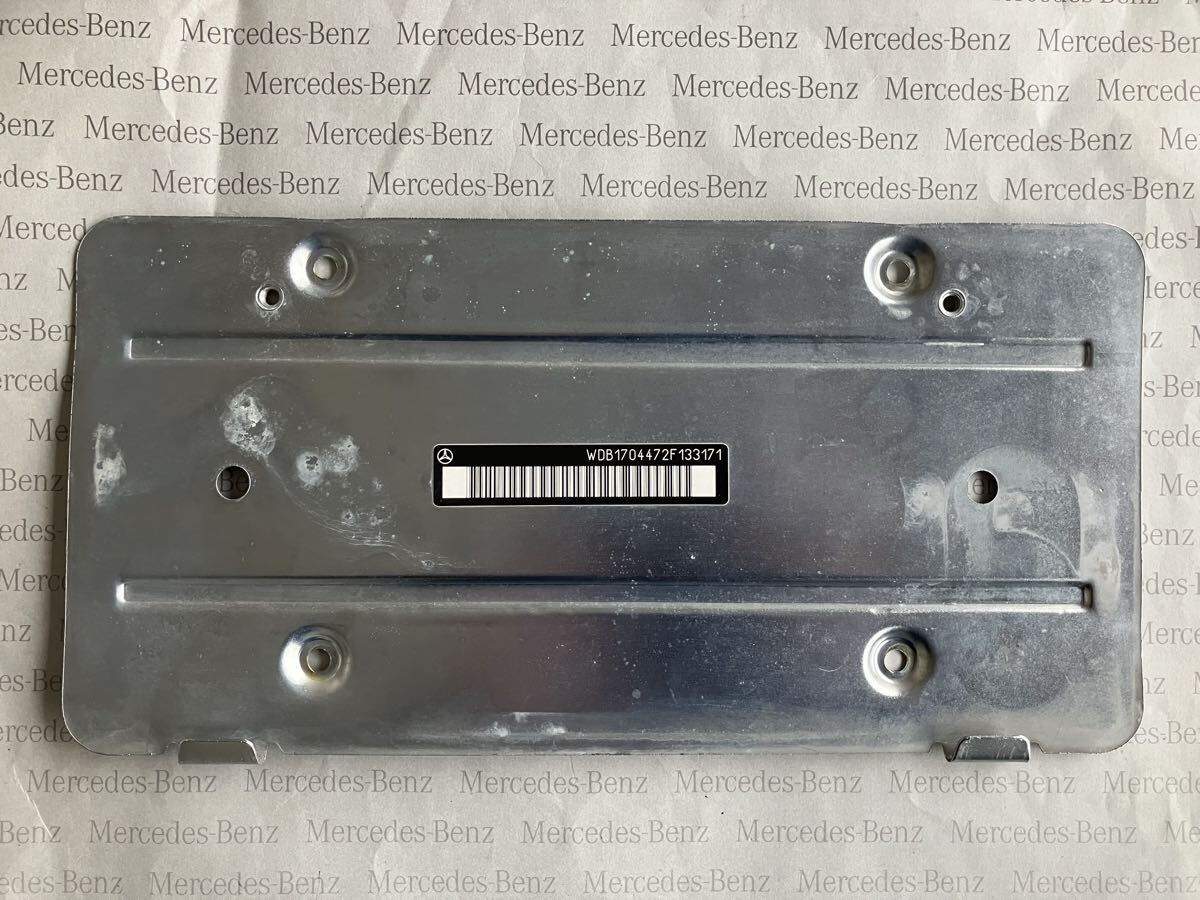 ベンツ純正リアナンバープレートベース R170他W220等　固定ボルト付き