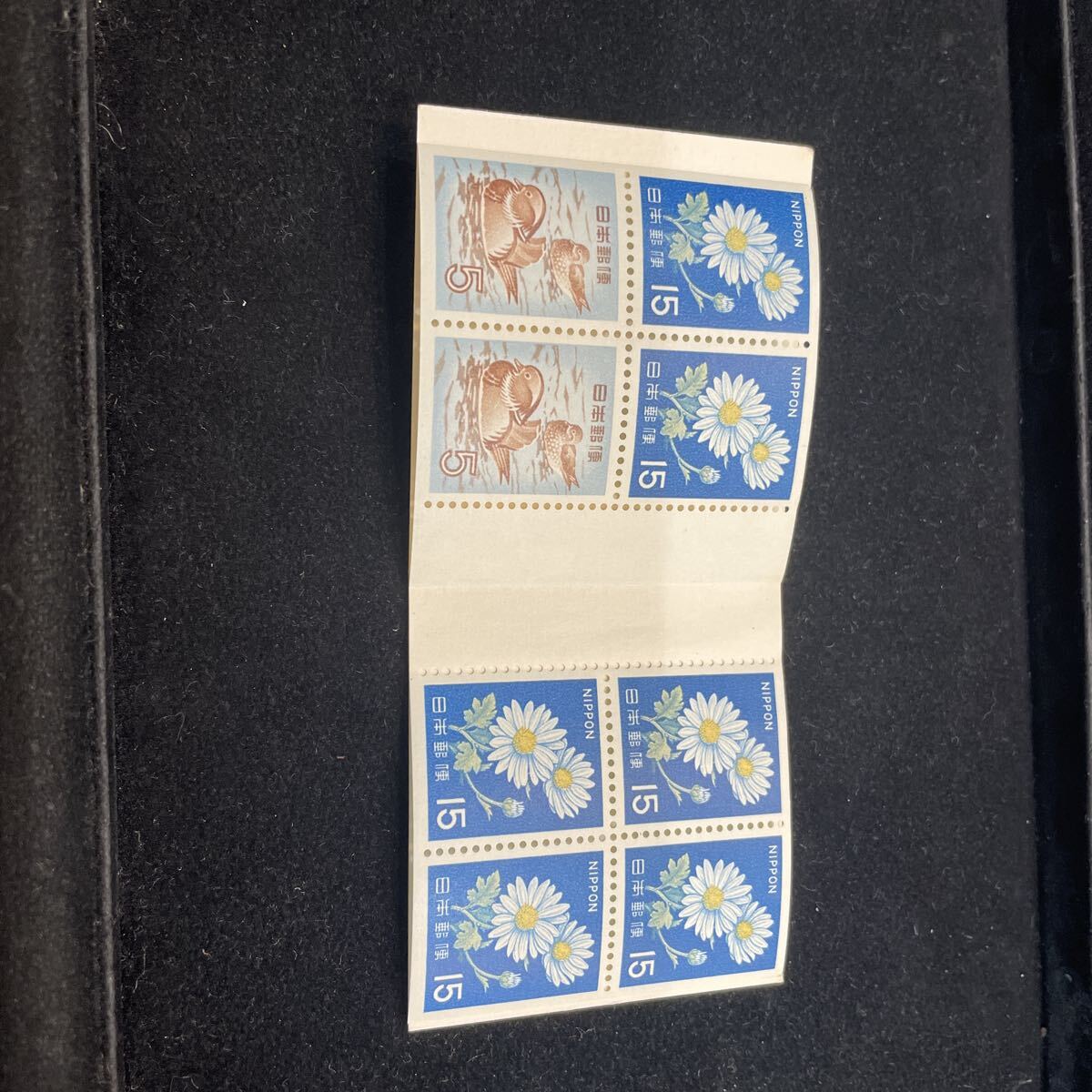 日本郵便 切手帳ペーン15円切手 きく オシドリ 8枚綴り 未使用