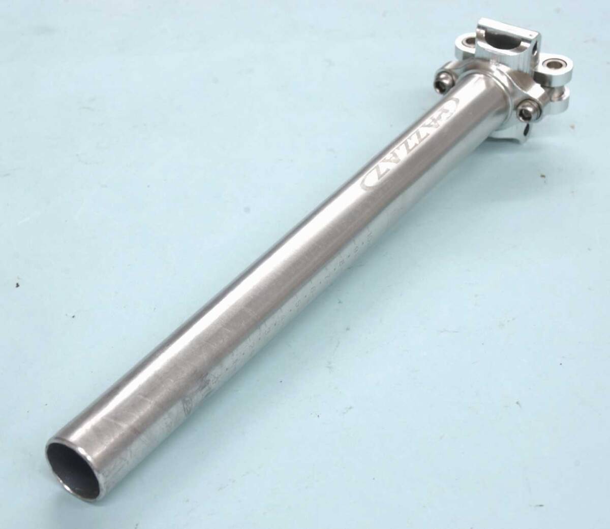 PAZZAZ シートポスト 27.2㎜/300㎜/オフセット0 チタンボルト仕様 送料600円