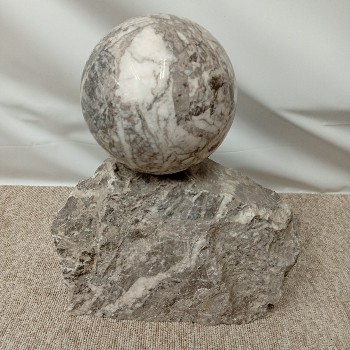 usC-333 天然石 パワーストーン 置物 オブジェ インテリア 大理石調 球体 重さ約16.5Kg 現状品
