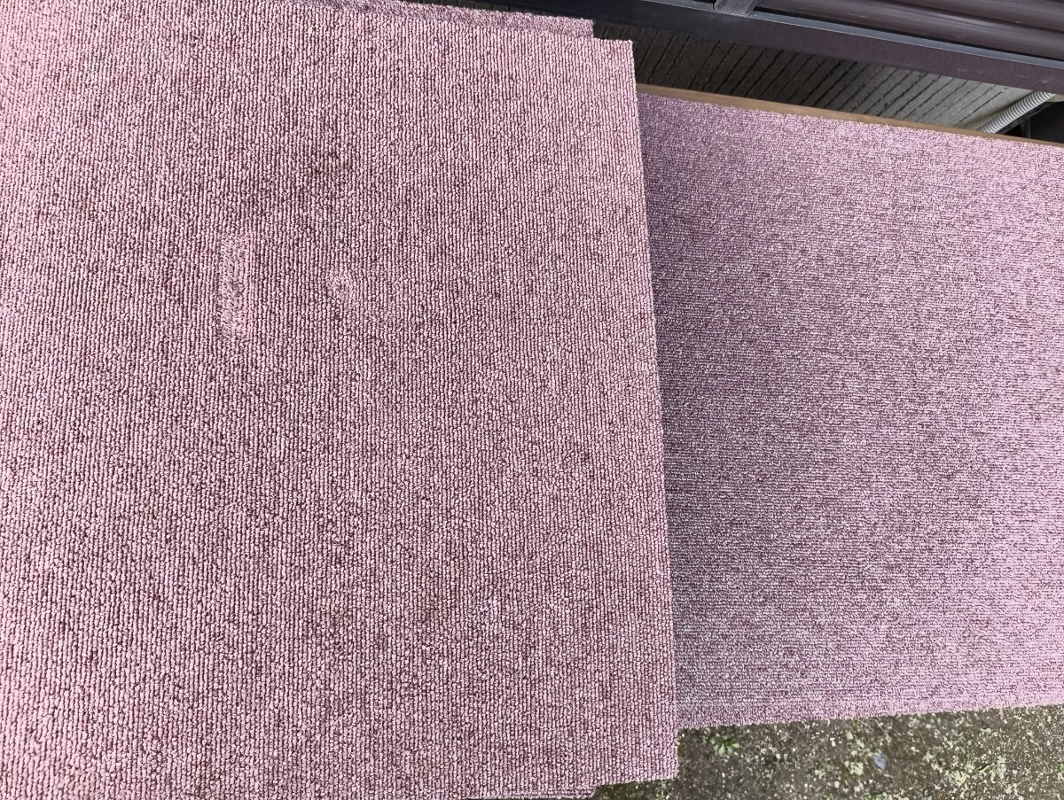 タイルカーペット サンゲツ NT383 21枚 中古