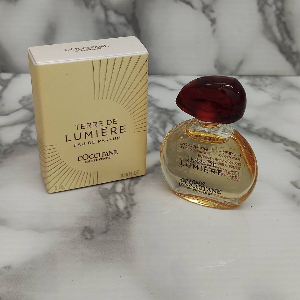 【TM0307②】未使用 L'OCCITANE 香水 テールドルミエール ゴールドオードパルファム 5ml ロクシタン