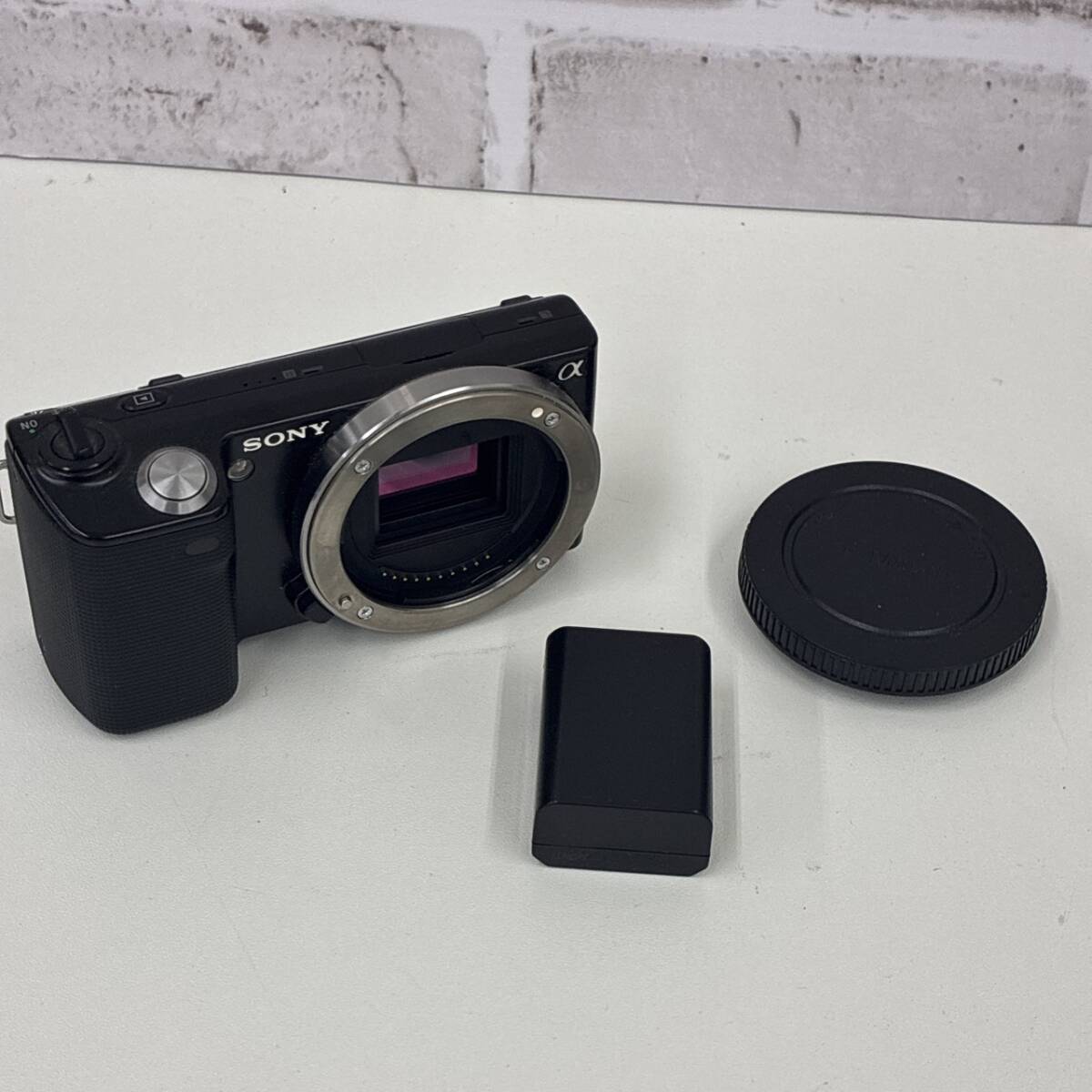 【TG0307】ソニー　NEX-5　バッテリー付き　ボディ　　ジャンク ミラーレス一眼　カメラ　コレクション