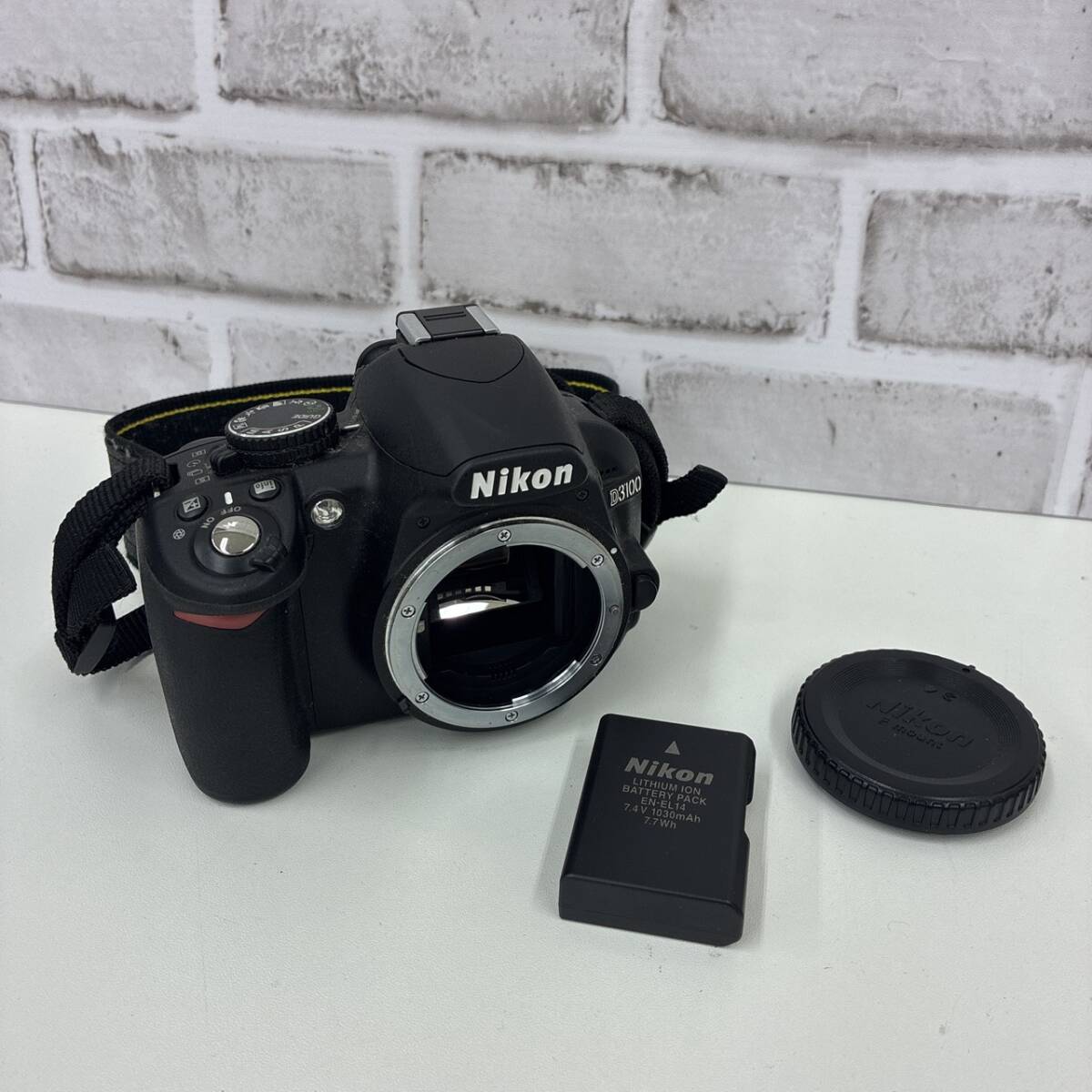 【TG0307】ニコン　D3100　バッテリーあり　ジャンク デジタル一眼レフ　カメラ　コレクション