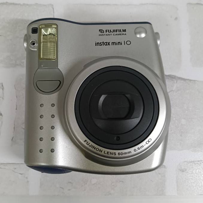 【TH0311①】FUJIFILM インスタックス ミニ 10 インスタント、ポラロイド 