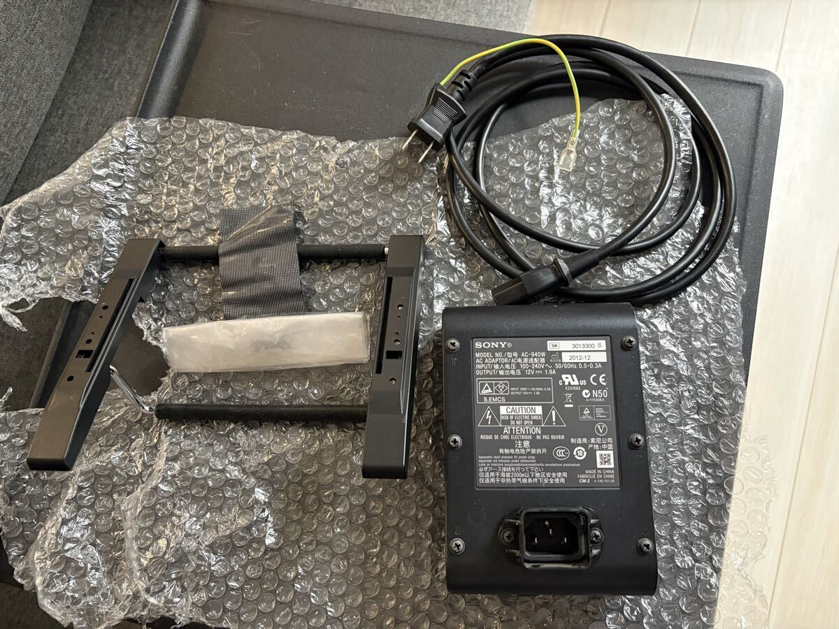 SONY AC-940W 業務用モニターLMD-940W Vマウント電源 ACアダプター・角度調整可能モニタースタンド
