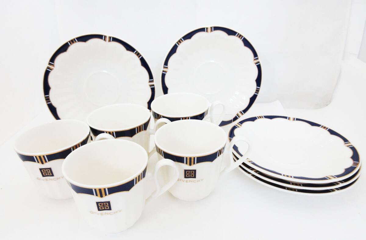 aab4010 Givenchy ジバンシィ カップ＆ソーサー セット 5客 金彩 磁器 ホワイト ネイビー ゴールド GB-40