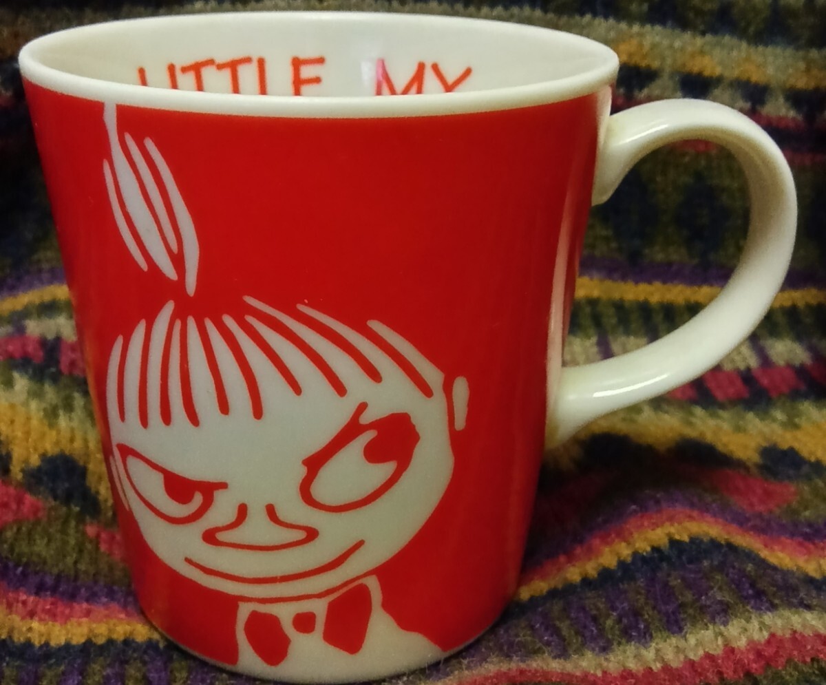 ミーのマグカップ(口径:約8.5cm x 高さ:約9cm)。