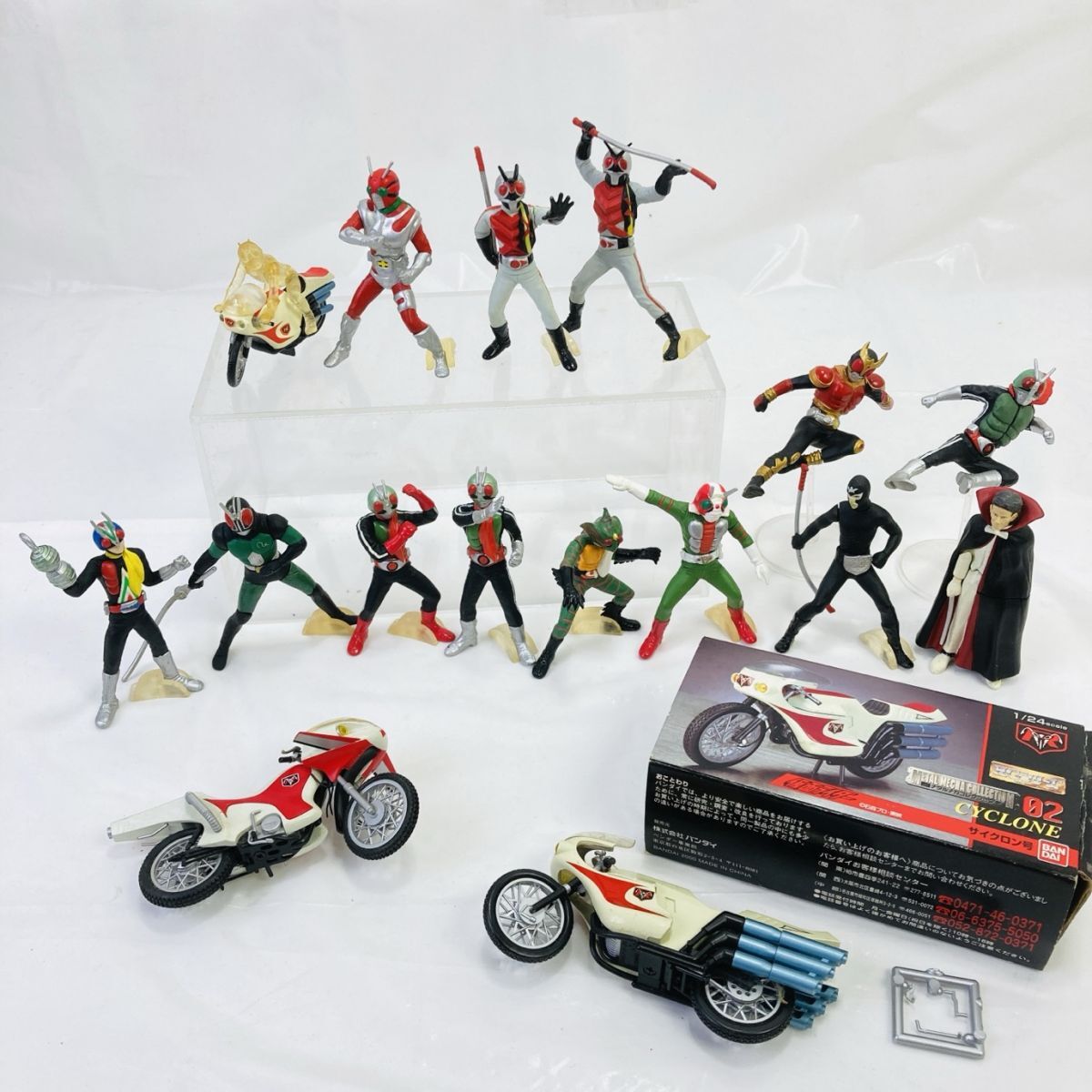 ガシャポン HGシリーズ 仮面ライダー メタルメカ サイクロン V3 アマゾン ライダーマン ZX ブラックRX まとめ セット ZZ-260228006
