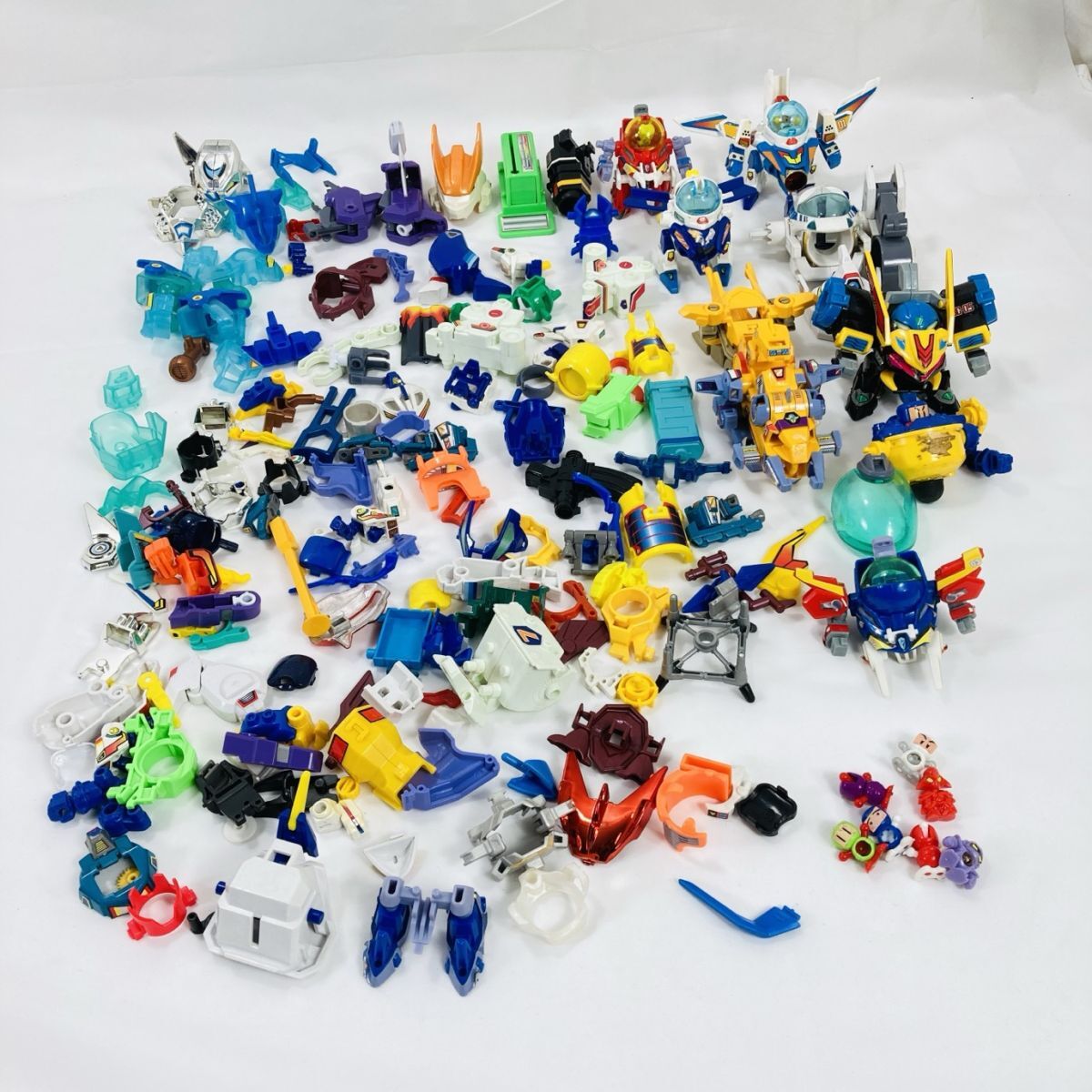 タカラ ビーダマン 大量まとめ 爆外伝 ボンバーマン ビーダアーマー アース ホワイトゲイル ブラッククラスター DD-260311025