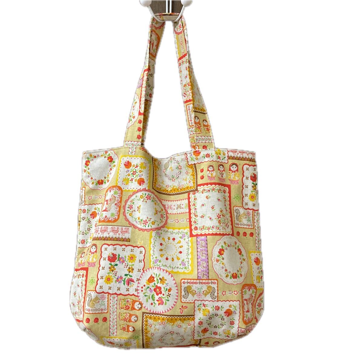 《ハンドメイド》くったり　トートバッグ　肩掛けOK レトロ　綿麻　マトリョーシカ柄　エコバッグ