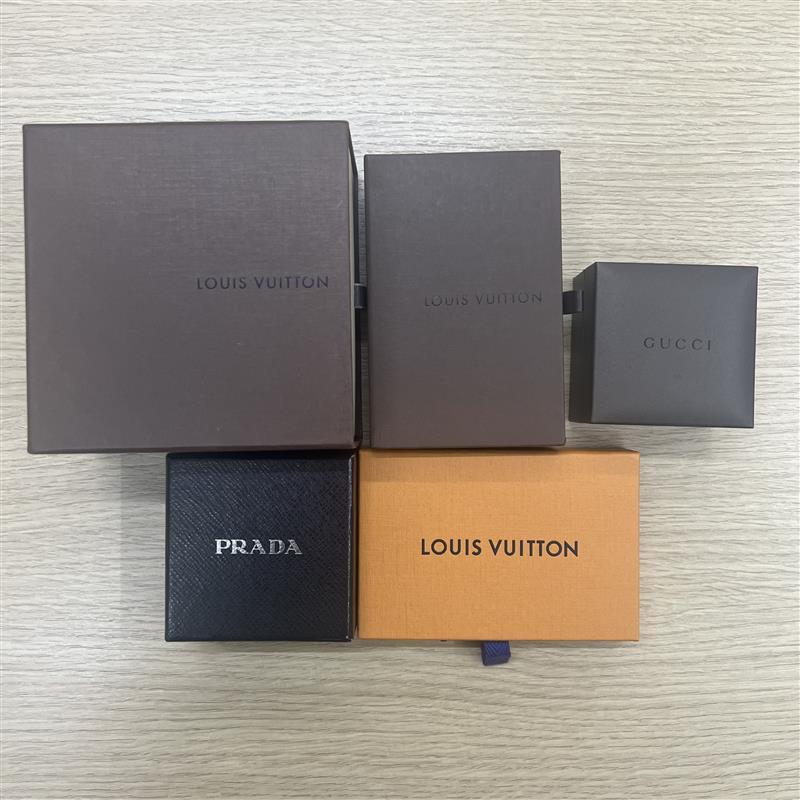 ルイヴィトン　Louis Vuitton　グッチ　GUCCIなど　空箱　おまとめ出品