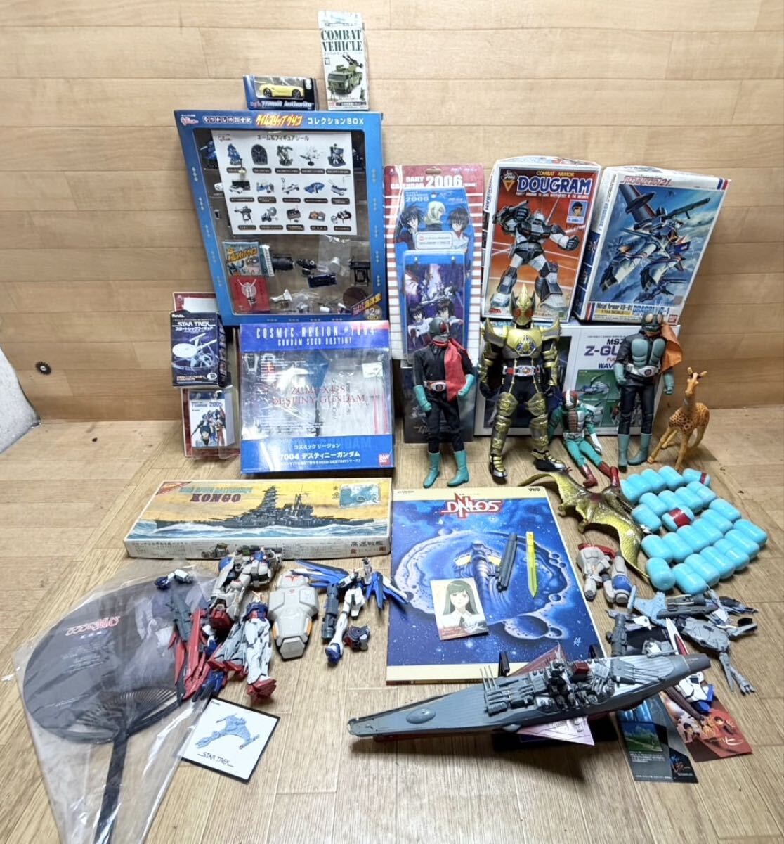 未使用 多数 仮面ライダー 機動戦士ガンダム ダグラム チョコエッグ ニチモ 艦船 フィギュア プラモデル 等 大量 まとめて 46点 B12