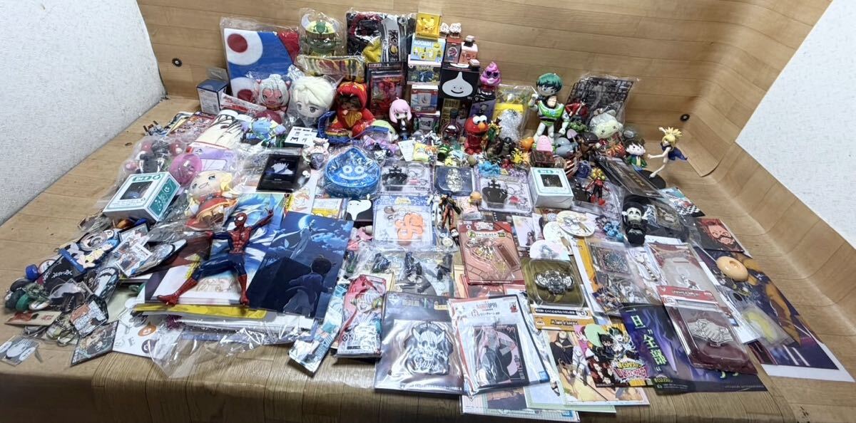 未使用 多数 仮面ライダー ポケモン モンチッチ ワンピース ルパン フィギュア 小物 等 大量 まとめて 220点 A8
