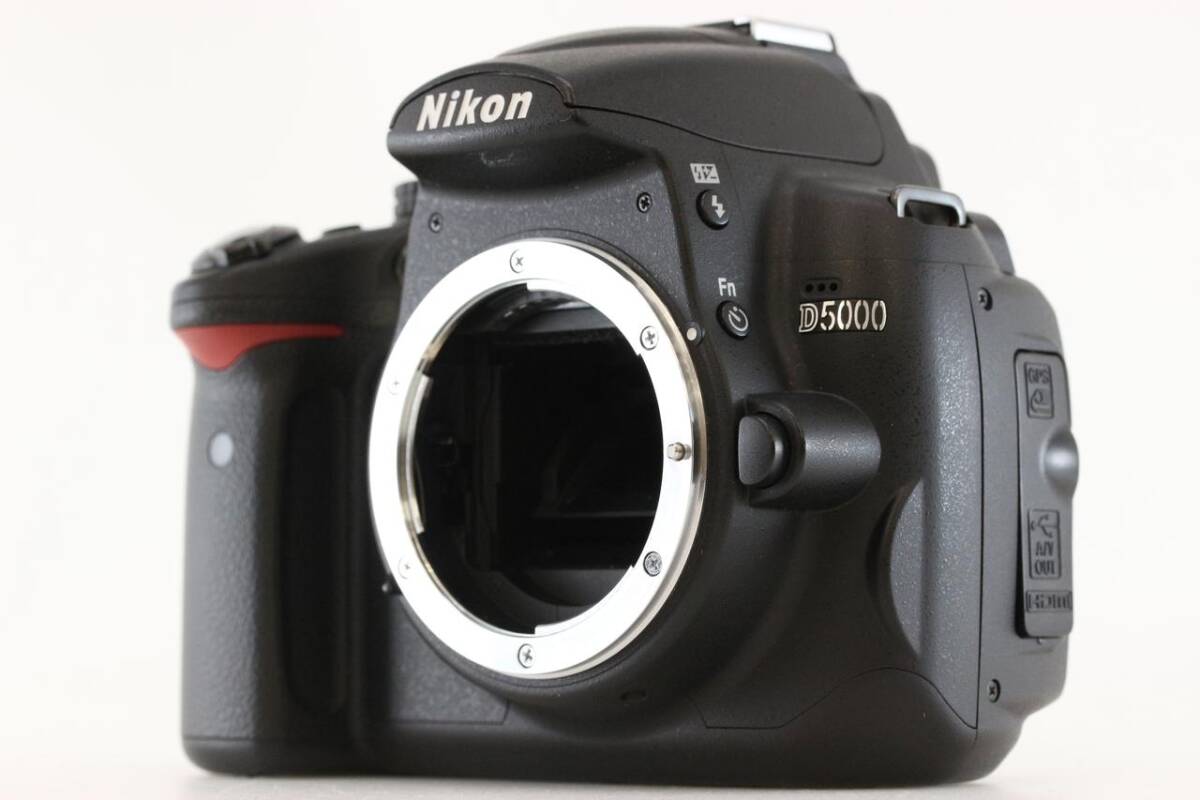 撮影回数2700回！ NIKON ニコン D5000 デジタル一眼レフカメラ 【中古美品】#C101(B172)