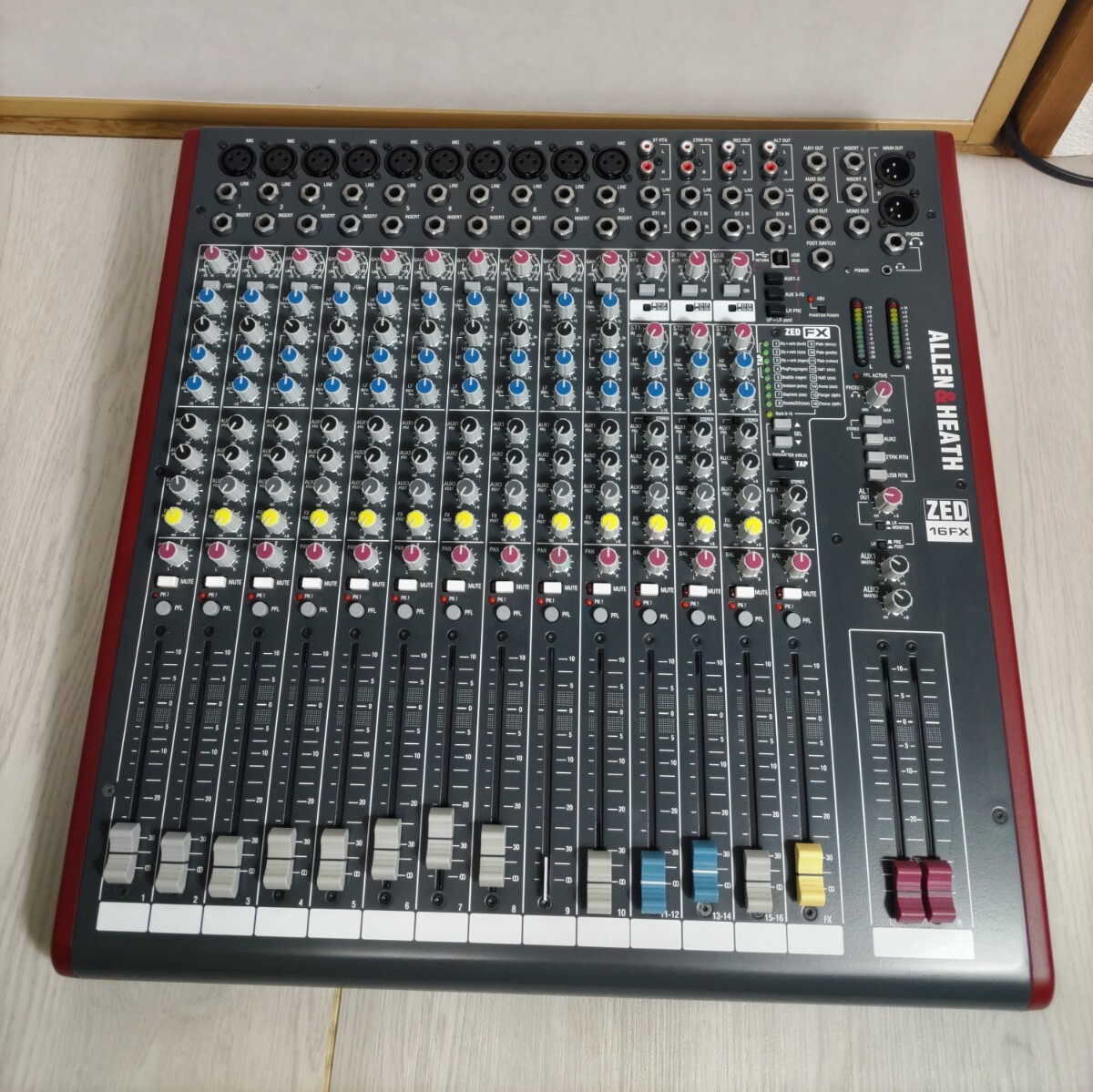 ALLEN&HEATH ZED 16FX アナログミキサー