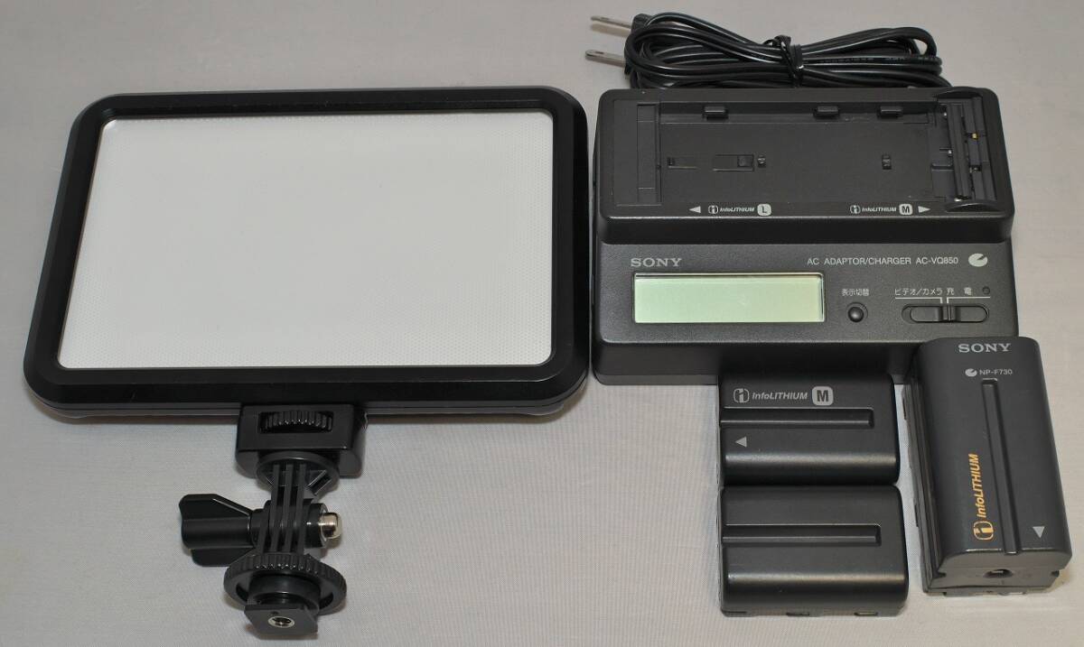 【稼働品】UTEBIT PT-12B LEDビデオライト ＋ SONY AC-VQ850（急速充電器） ＋ バッテリー3本