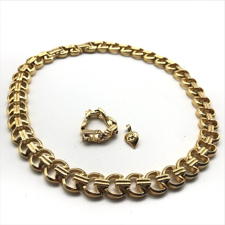 美品 NINA RICCI ニナリッチ ネックレス アクセサリー トップ付き ゴールド 3点セット まとめ ラグジュアリー ブランド レディース r1112