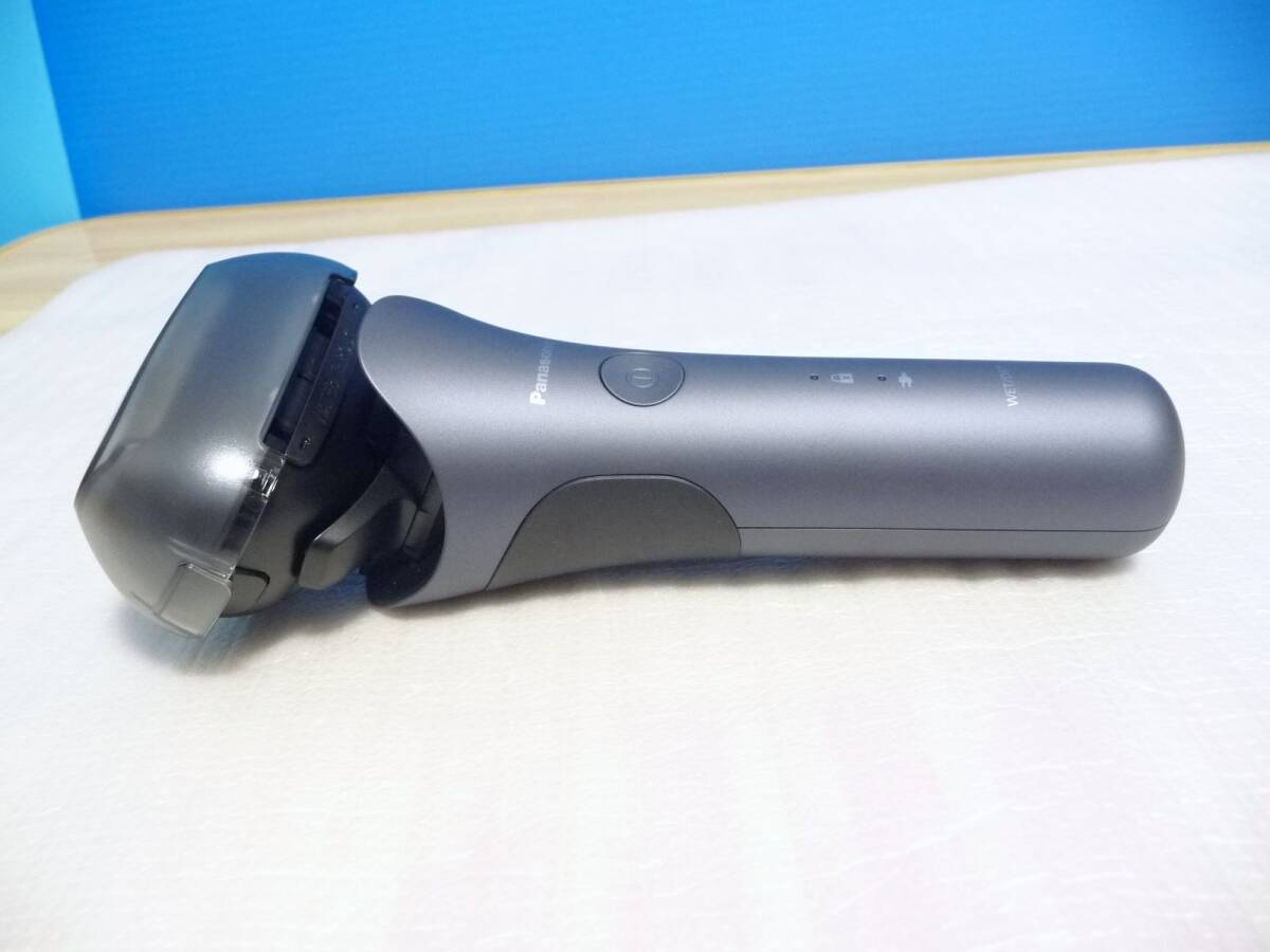 ◆未使用展示品 Panasonicメンズシェーバー LAMDASH（ラムダッシュ）ES-L360W-A [お風呂剃り/ラムダッシュAI/充電スタンド付/3枚刃] 保証付
