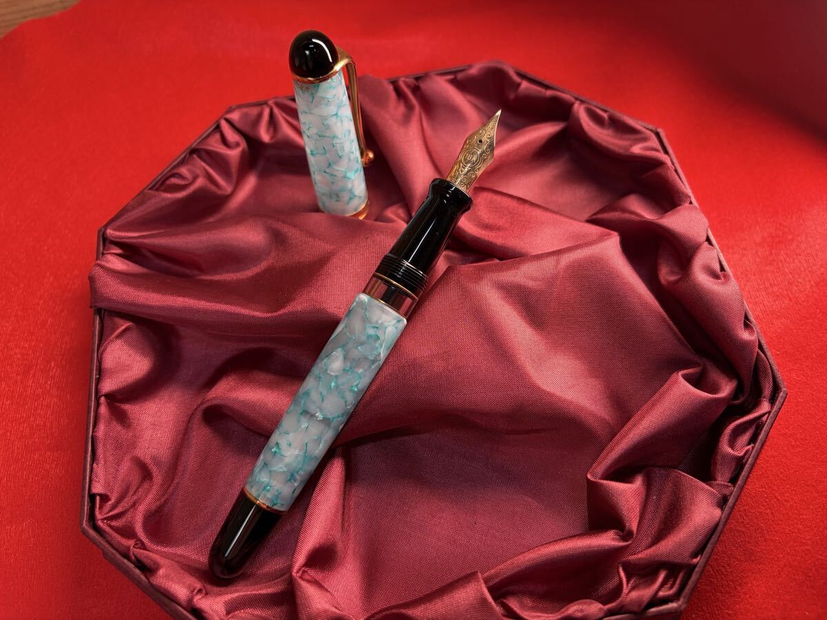 【J008】AURORA アウロラ 万年筆 リミテッドエディション 88 URANO ウラノ 限定 888本