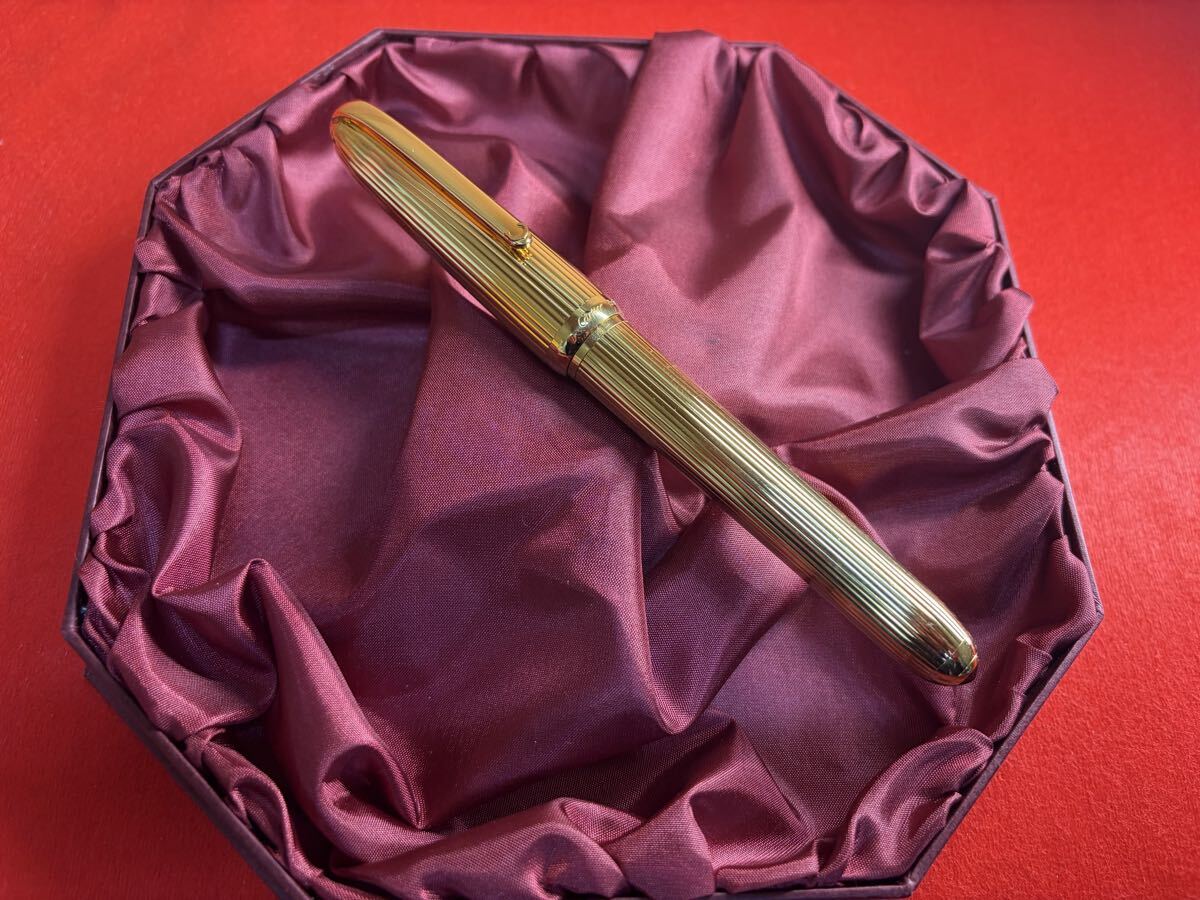 【J014】Cartier カルティエ 万年筆 ルイ・カルティエ ゴールド ゴドロン 18K 750 箱無し