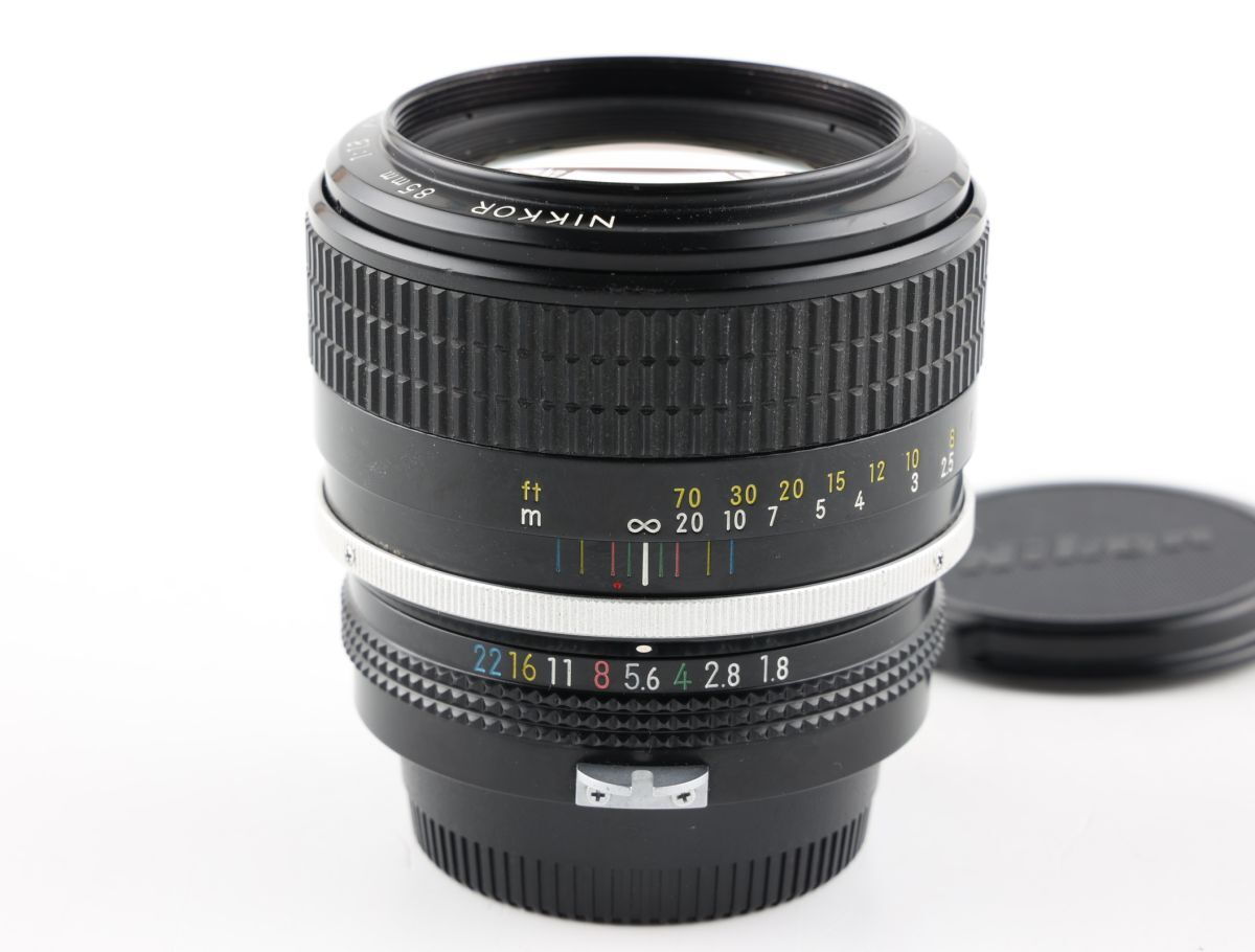 【かめらや】4492 ジャンク品 Nikon NIKKOR 85mm F1.8 非Ai 単焦点 中望遠レンズ Fマウント