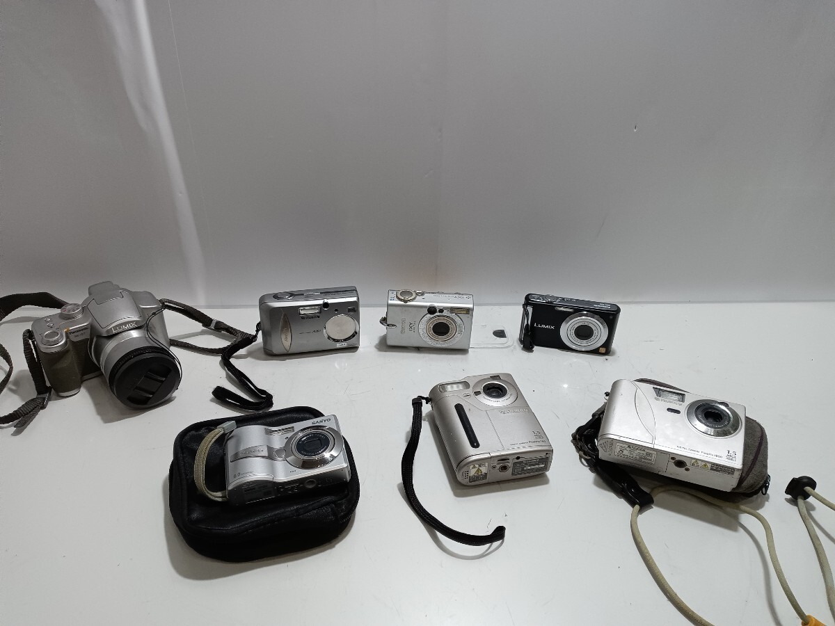 B0313-4【自宅保管品】LUMIX DMC-FS3 DMC-FZ7/FUJIFILM/Canon IXY 500 FinePix700/SANYO