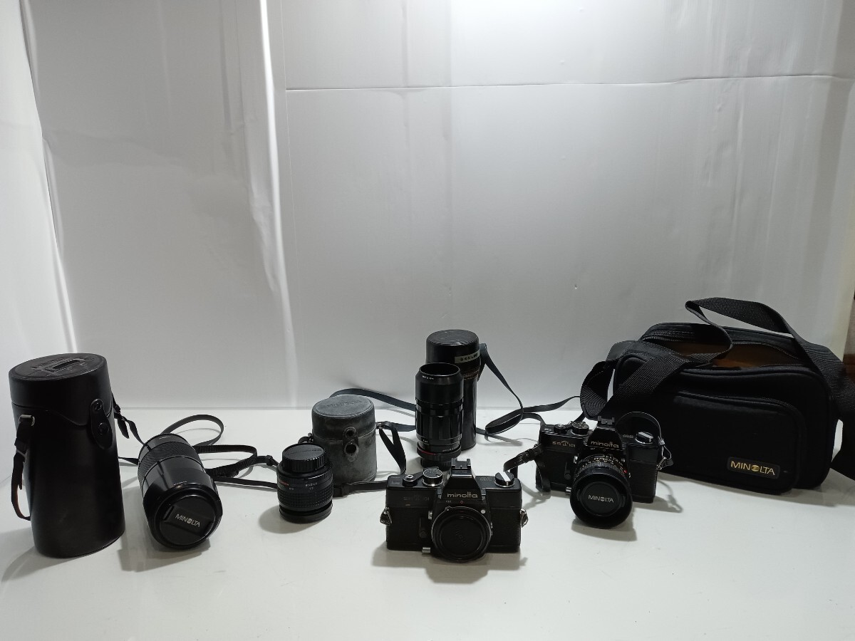 63880【自宅保管品】MINOLTA SRT101 レンズ・カメラバッグなどおまとめ